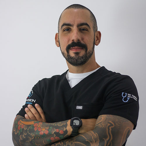 Veterinário Thiago Li